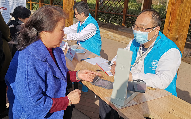 【学雷锋日】OD在线,OD在线（中国）举办“爱满京城，牵手智慧家医”志愿服务活动(图5)